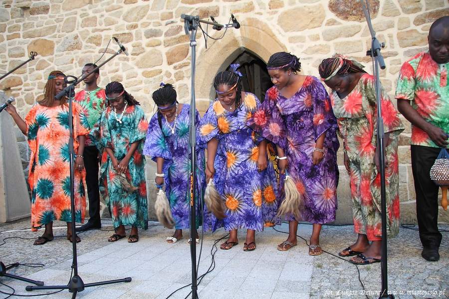 Claret Gospel z Wybrzeża Kości Słoniowej w Bieździedzy