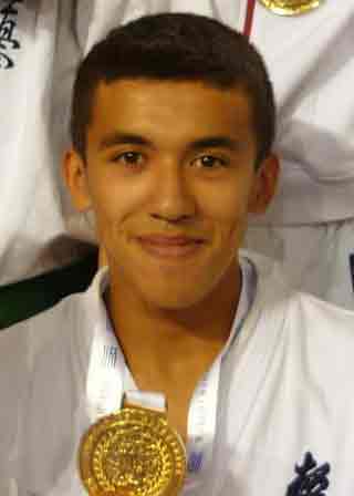 sportowiec-Nguyen-Quang-Dawid-(Jasielski-Klub-Kyokushin-Karate)-(2)